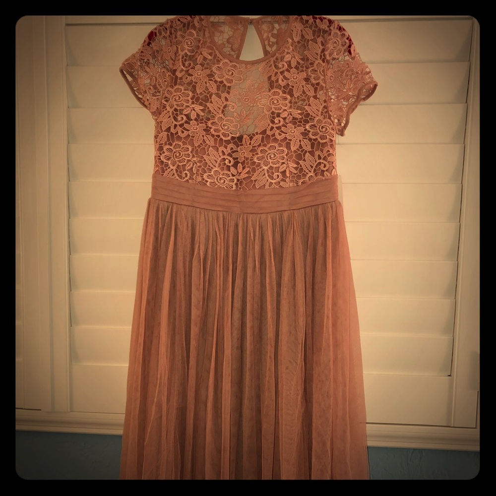 Blush pink tulle & lace midi maternity dress